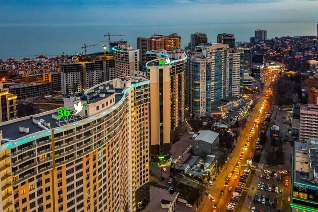 Комфортные Апартаменты 36 Жемчужина オデッサ エクステリア 写真